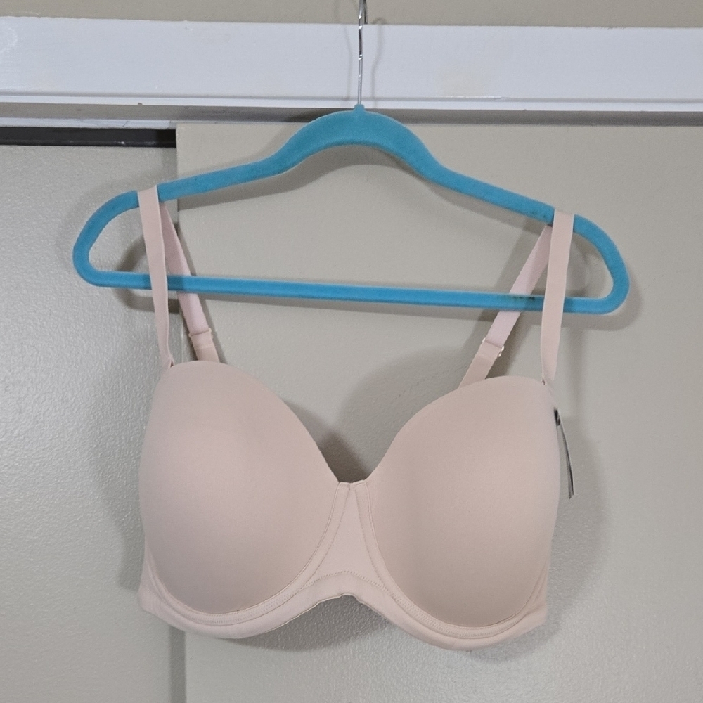 Wacoal Strapless Cream Underwire Women's Bra Size 40DDD NWT